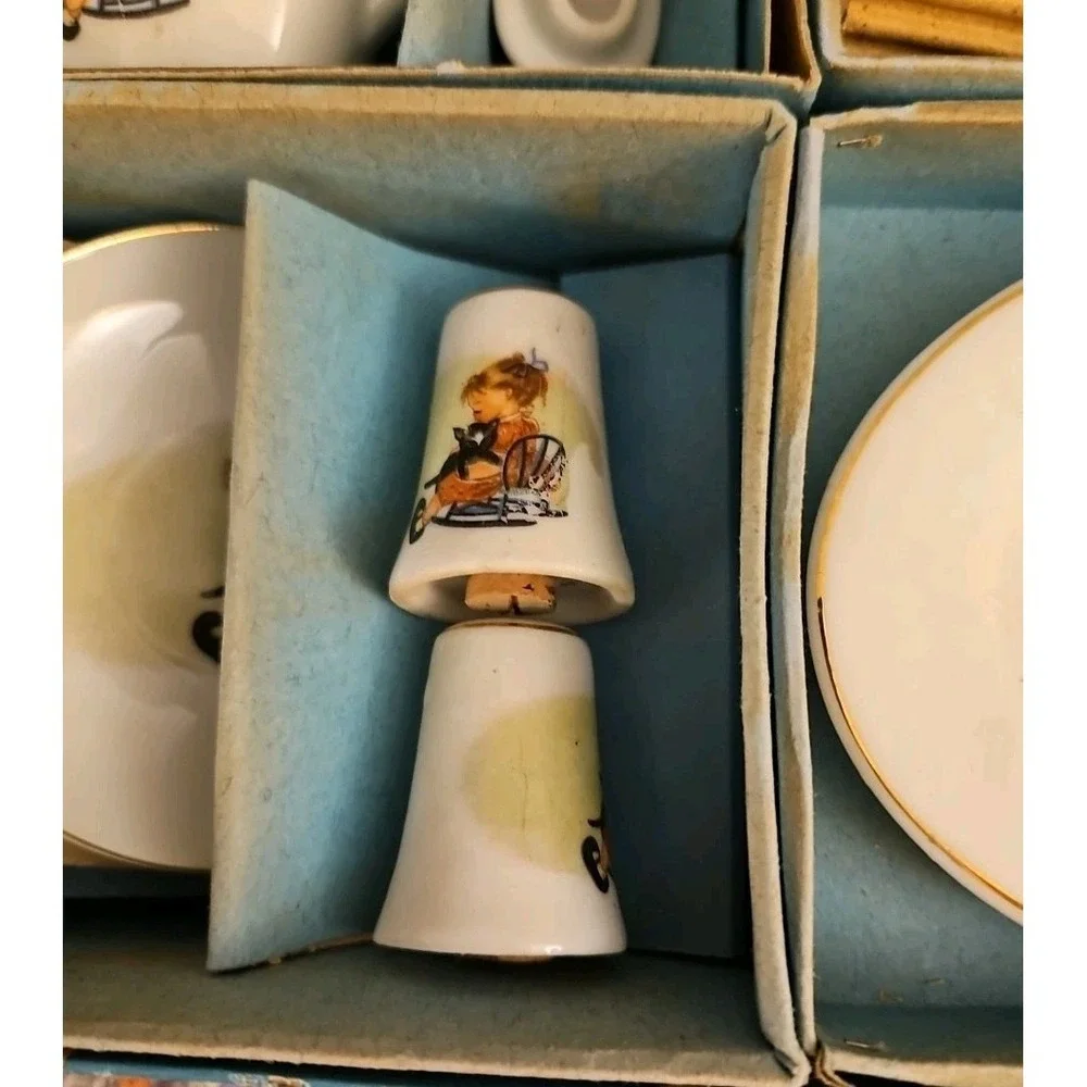 Vintage Childs‎ Porcelain Tea Set / KRESS #U7469B